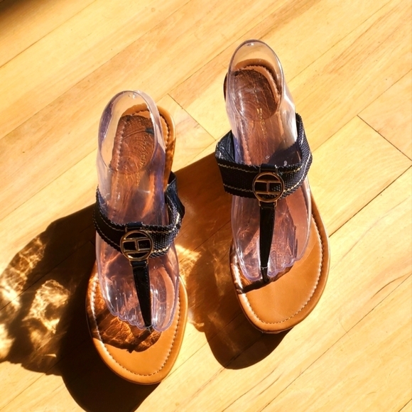 Tommy Hilfiger Faux Leather High Heel Cork Wedge Blue, Gold Thong Sz 9.5 Sandals - Picture 1 of 11